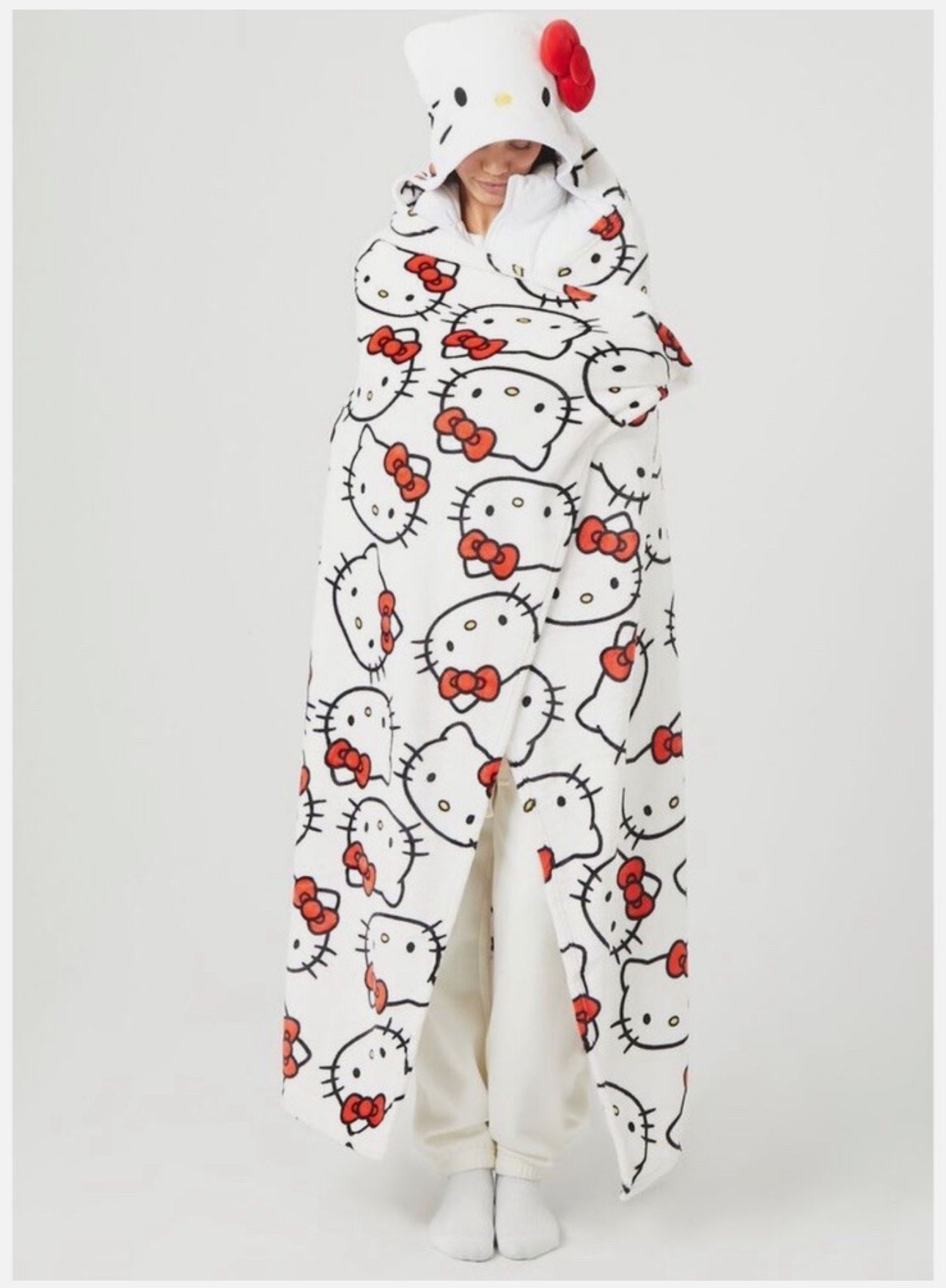 Brand New Hello Kitty Blanket 