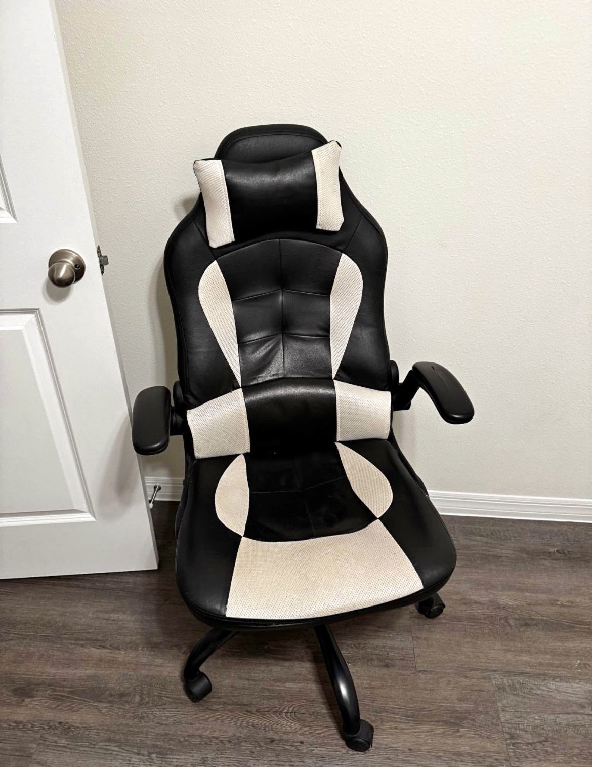 Rolling Chair