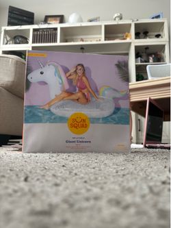 Sun Squad Inflatable Giant Unicorn Pool Float
