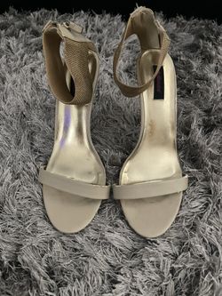 Dollhouse Golden Heels 