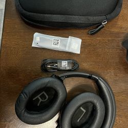 Bose QuietComfort 45 – Excellent Condition + Pro Mic Attachment + Extras