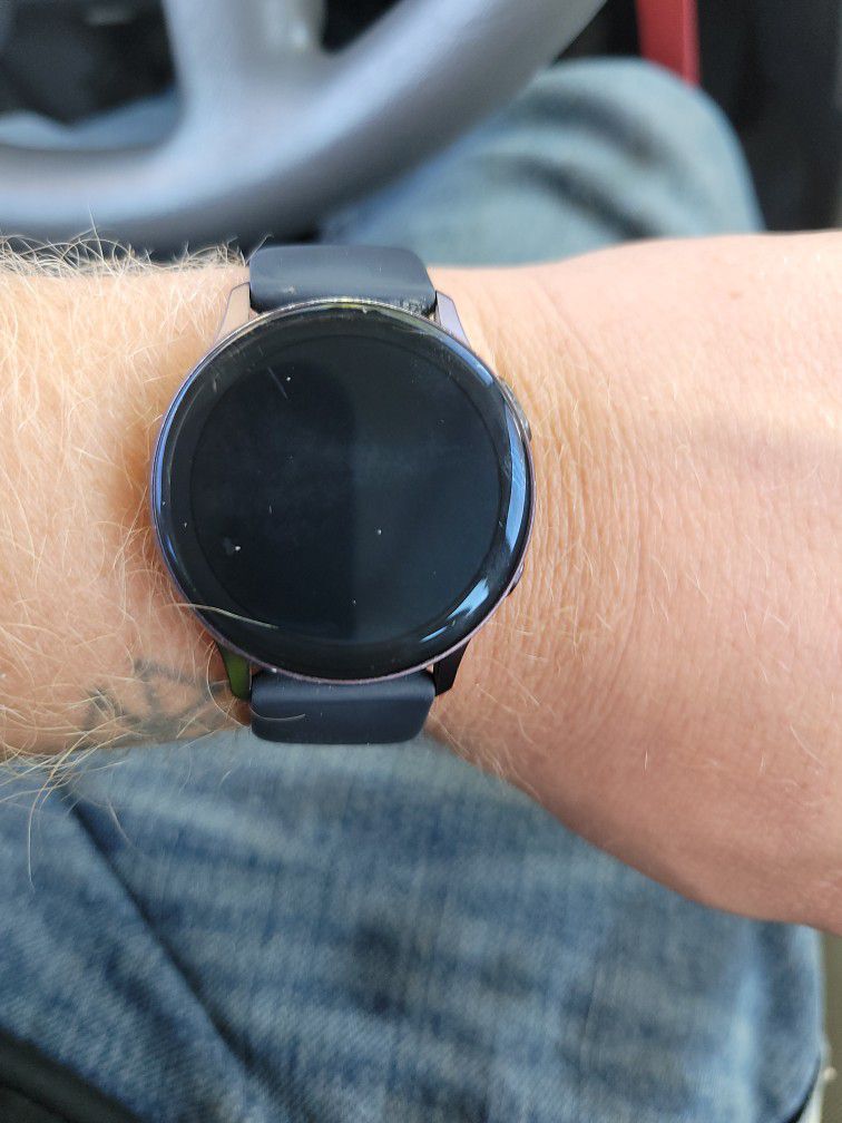 Samsung Galaxy Active 2 Smart Watch. 