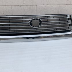 Toyota Tundra Grill