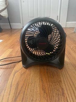 Honeywell Black Turbo Tabletop Fan