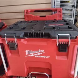 Milwaukee PACKOUT 22 in. Rolling Modular Tool Box