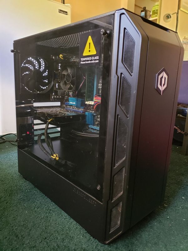 Cyberpower PC Series C, Specs AMD fx 6300, 8gb ram, Rx560 4gb, HD 1tb