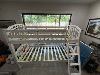 Bunk bed