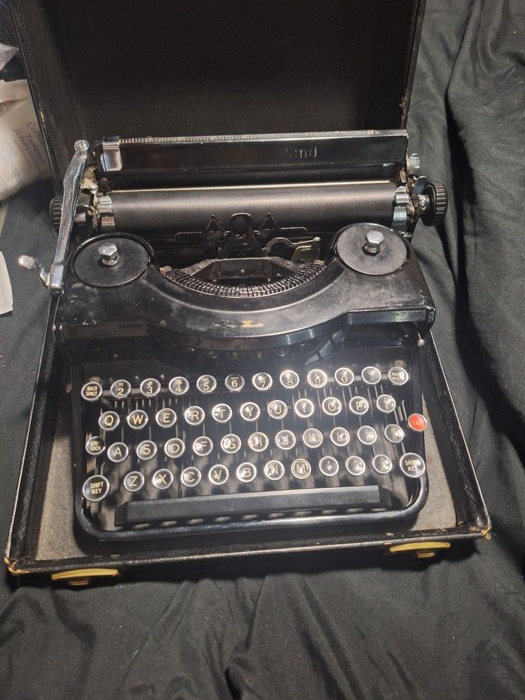 Antique Manual Typewriter