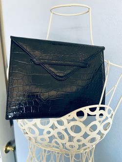 Vivre Envelope Clutch Made In Italy