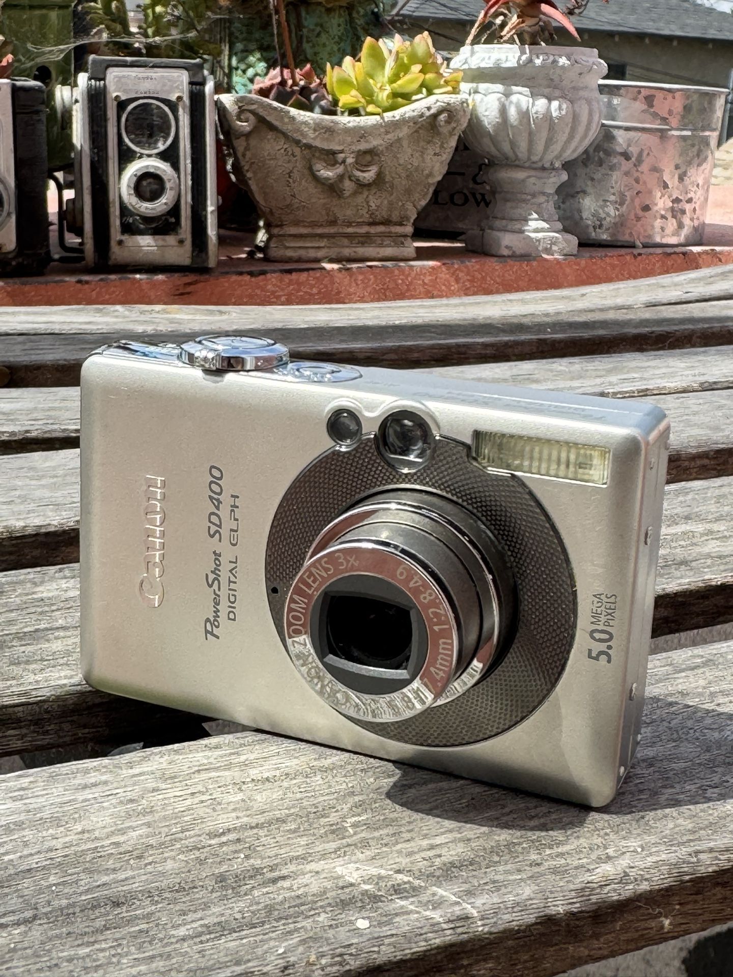 Vintage Canon Powershot Y2K Digicam