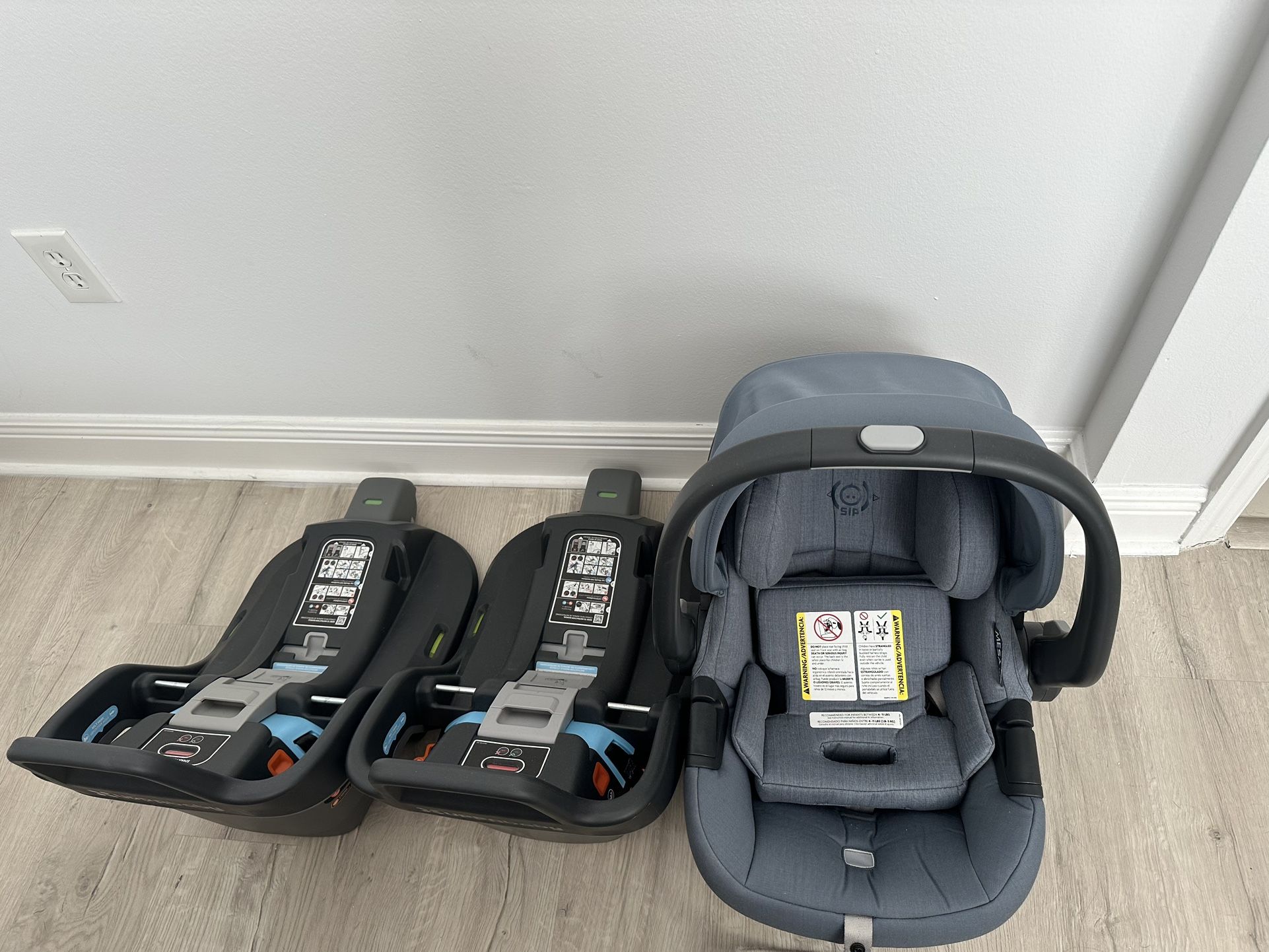 Uppababy Mesa Max Car seat & 2 Bases