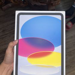 iPad 10th generation blue 64gb