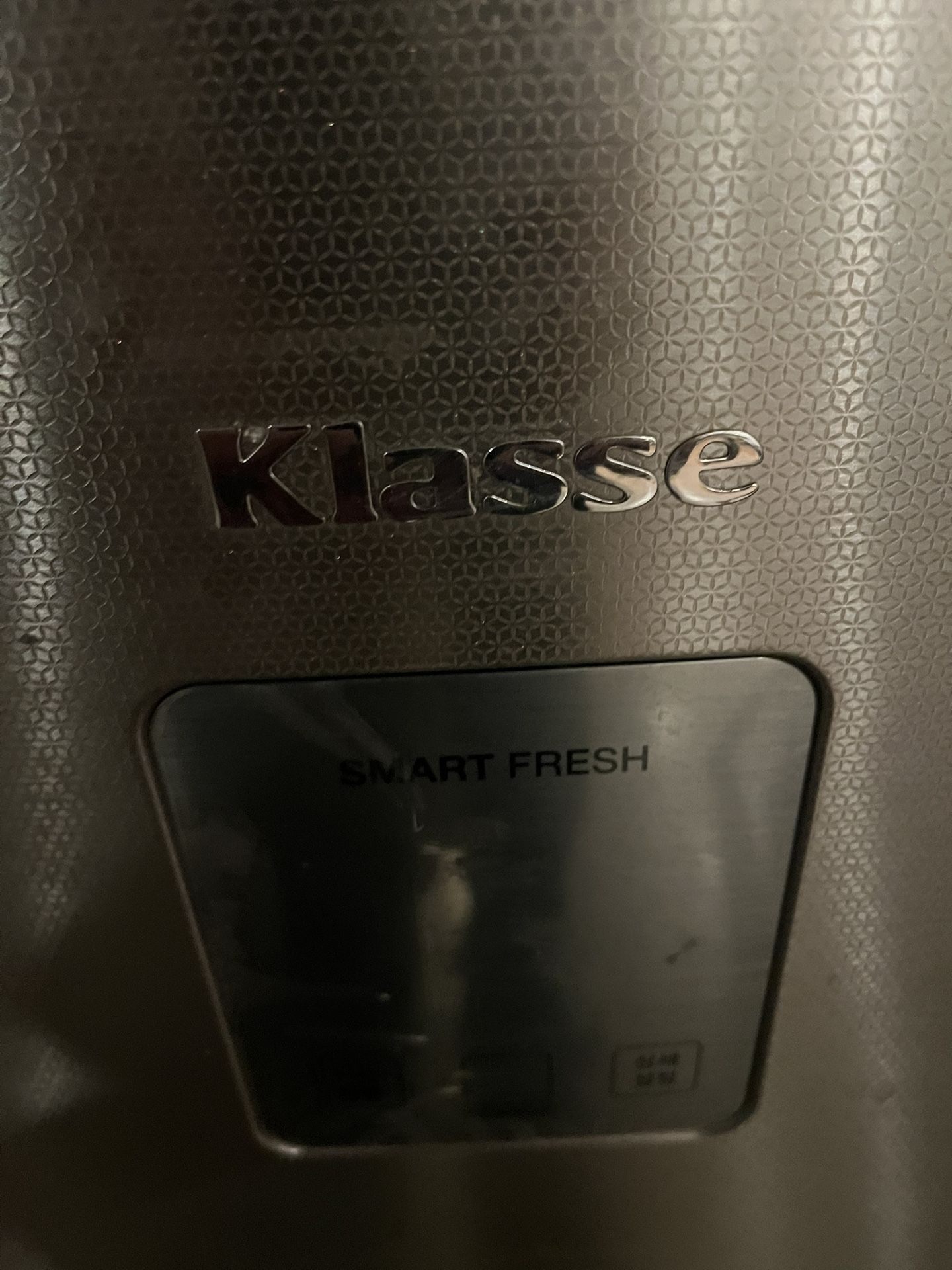KLASSE. KOREAN. KIM CHI REFRIGATOR