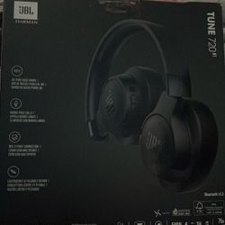 Unopened JBL Wireless Headphones 