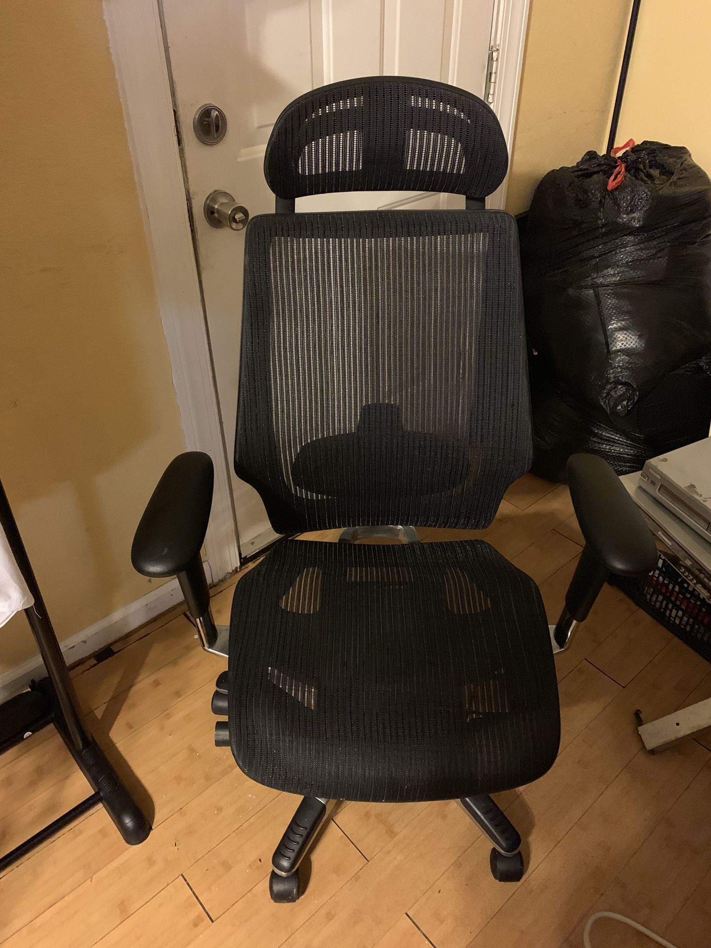 Gaming / computer chair