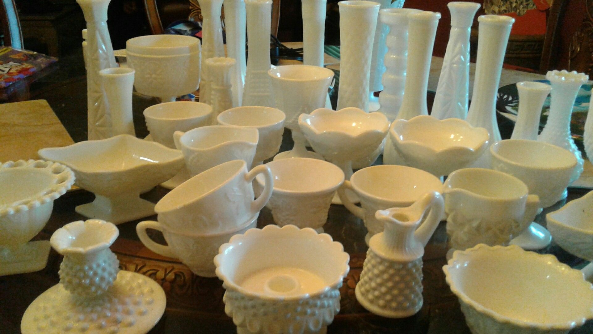 Milk glass collection $100 make me an offer!reduced, now only 50$ HALF PRICE