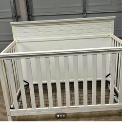 Baby Crib For Sale 