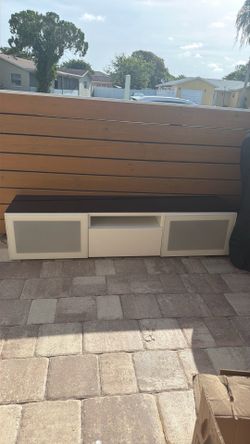 Free tv stand