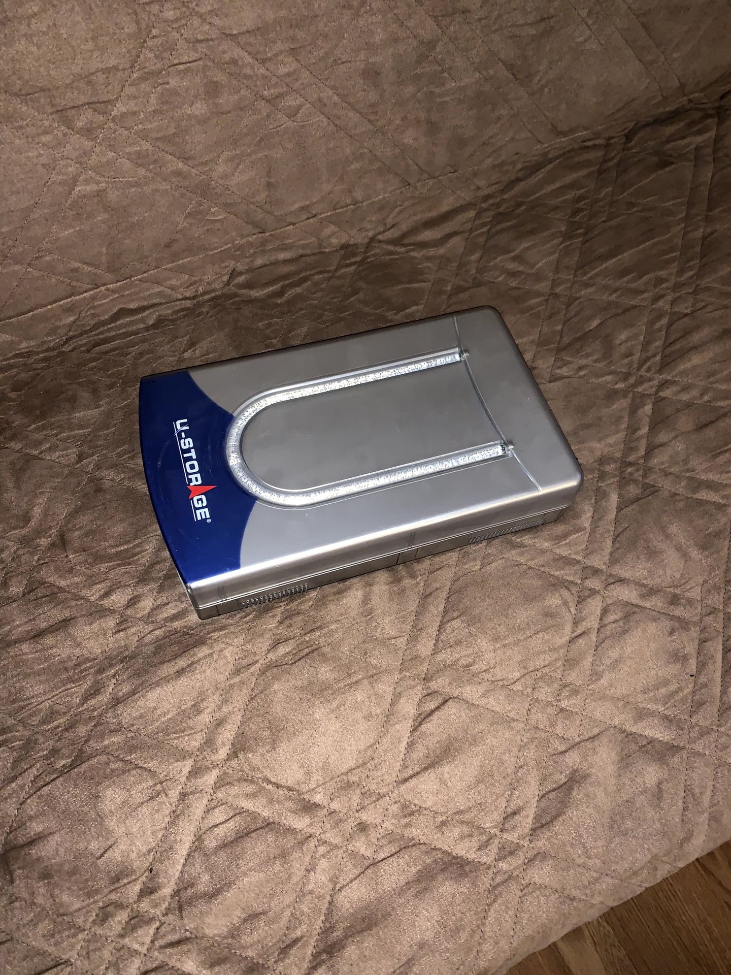 Ustorage DVD/CD burner