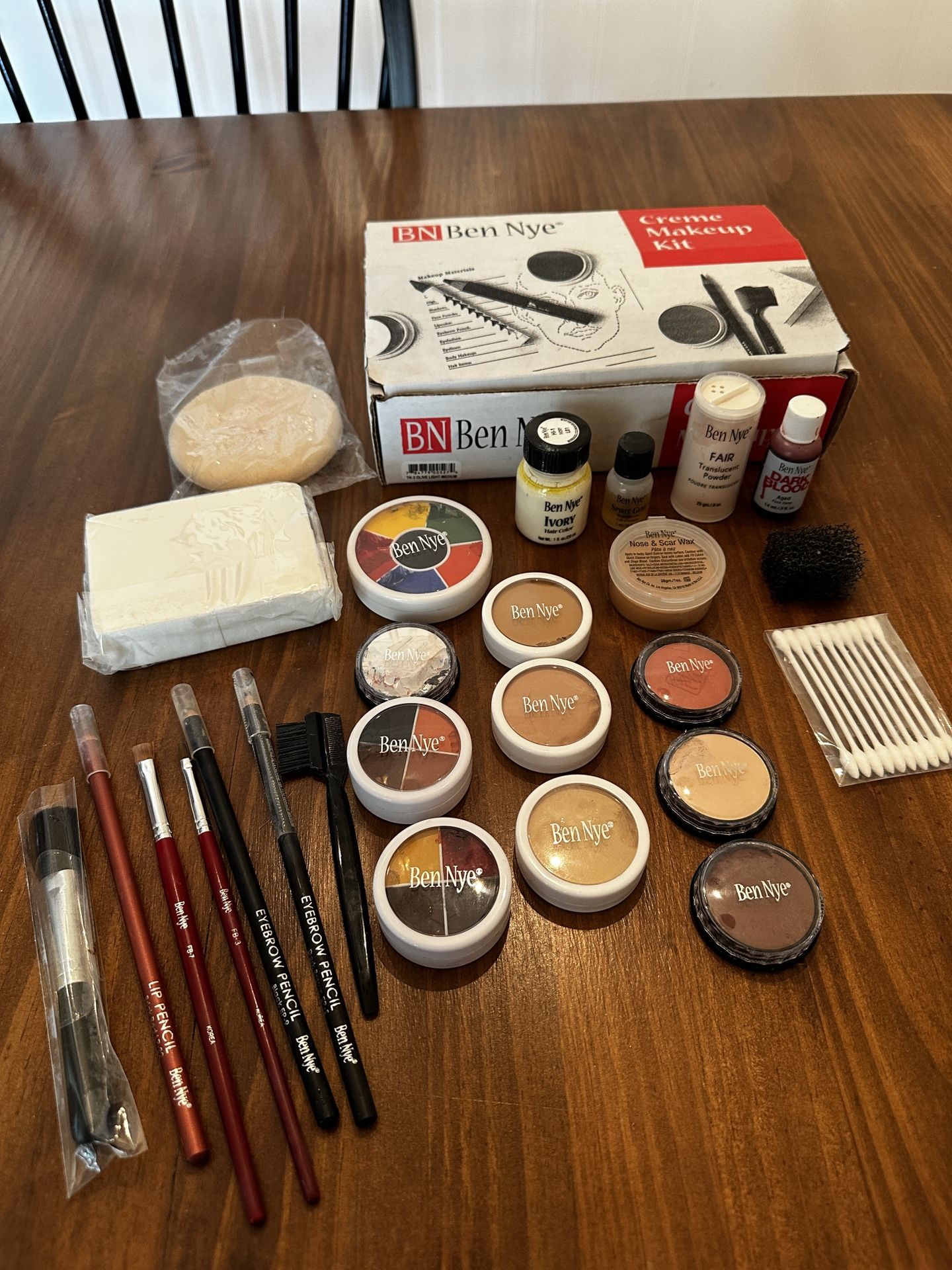 Ben Nye Professional Actor Creme Makeup Kit