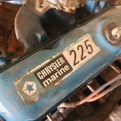 Twin Chrysler 318 engines & Paragon V-drives