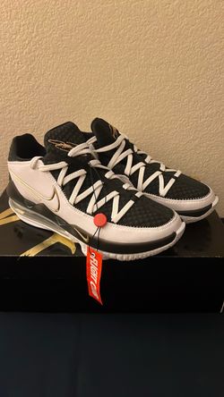 Nike LeBron 17 Low Basketball Sneakers
