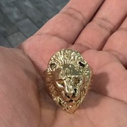 14k Gold Lion Ring 