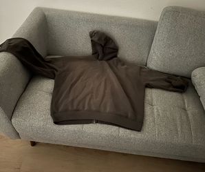 Gray men’s sweater