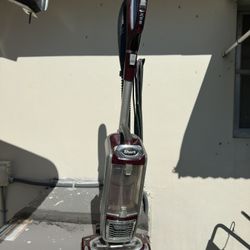 Shark Navigator Swivel Pro Upright Vacuum