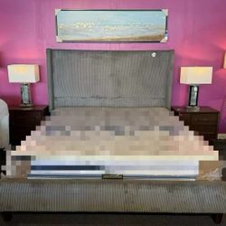 Eking bed frame，$220