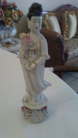 LA DIOSA DEL AMOR$25