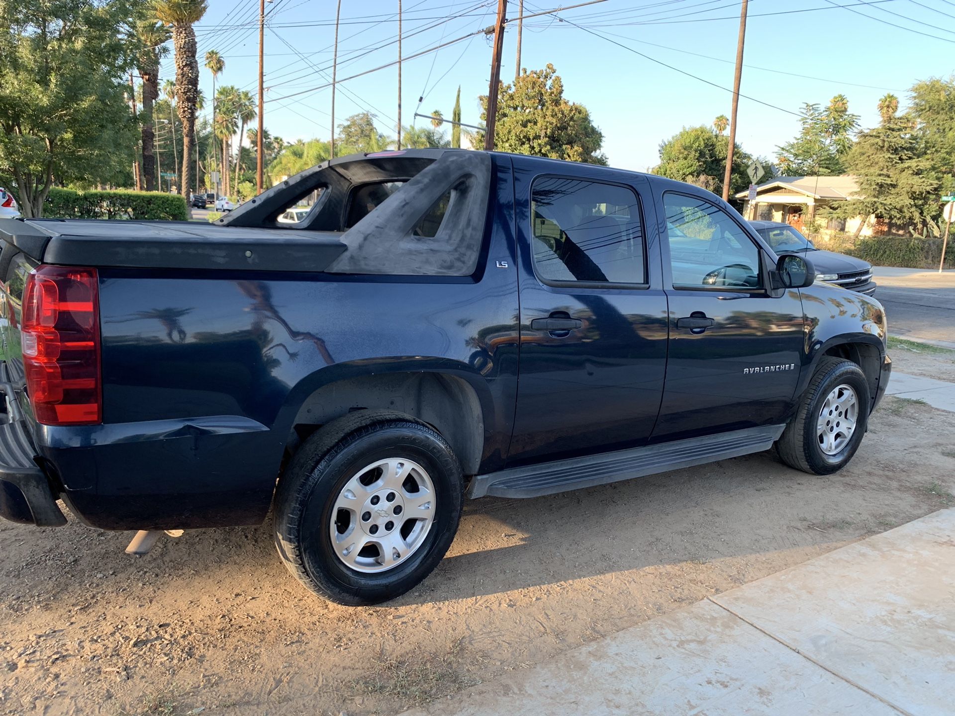 2007 Chevy Avalanche LS Runs