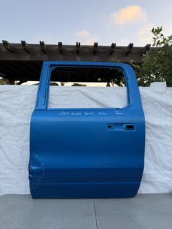 2019 2020 2021 2022 2023 2024 2025 2026 RAM 1500 LEFT REAR DOOR OEM USED 