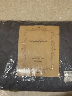 Full size queen comforter