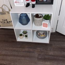Cube Shelf 