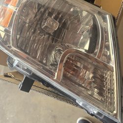 2019 Nissan Frontier Headlights 