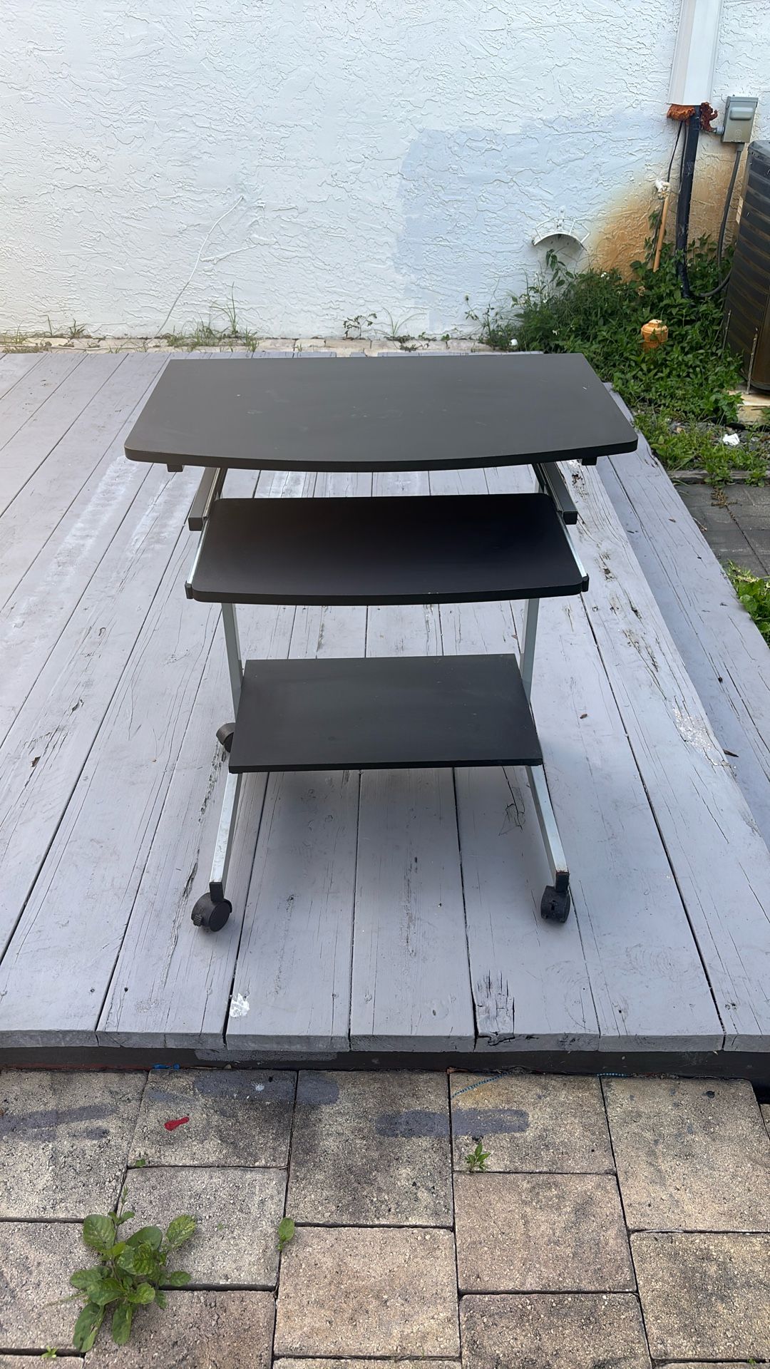 Small Computer Desk