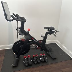 Peloton Bike + 3 pairs of shoes + mat- EXCELLENT CONDITION