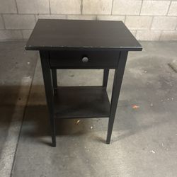 Black End Table With Drawer