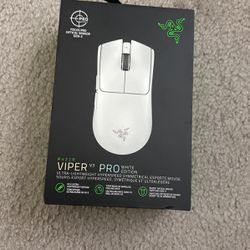 Razer Viper V3 Pro Gaming Mouse - White