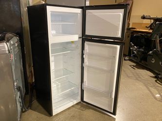 VISSANI Petite Stainless Steel Fridge