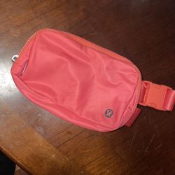 Lululemon Belt Bag 