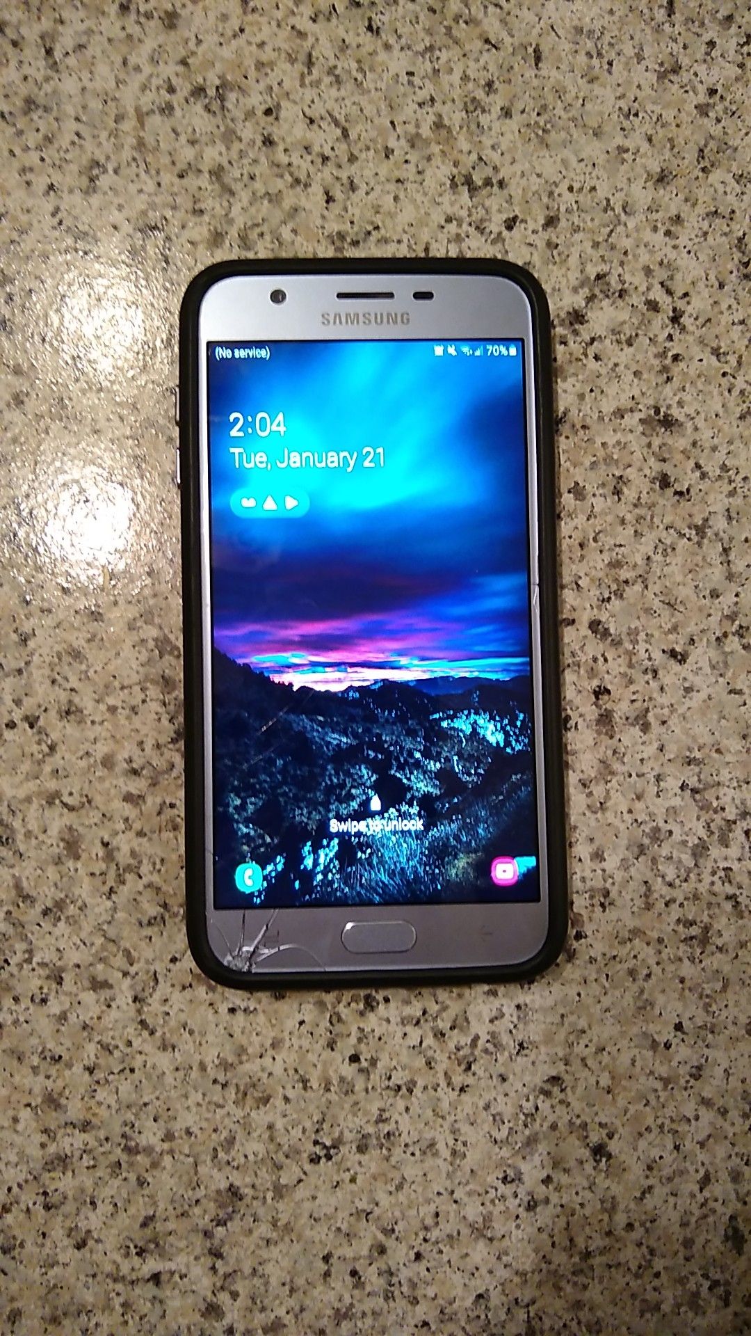 Samsung Galaxy J7 Star with case