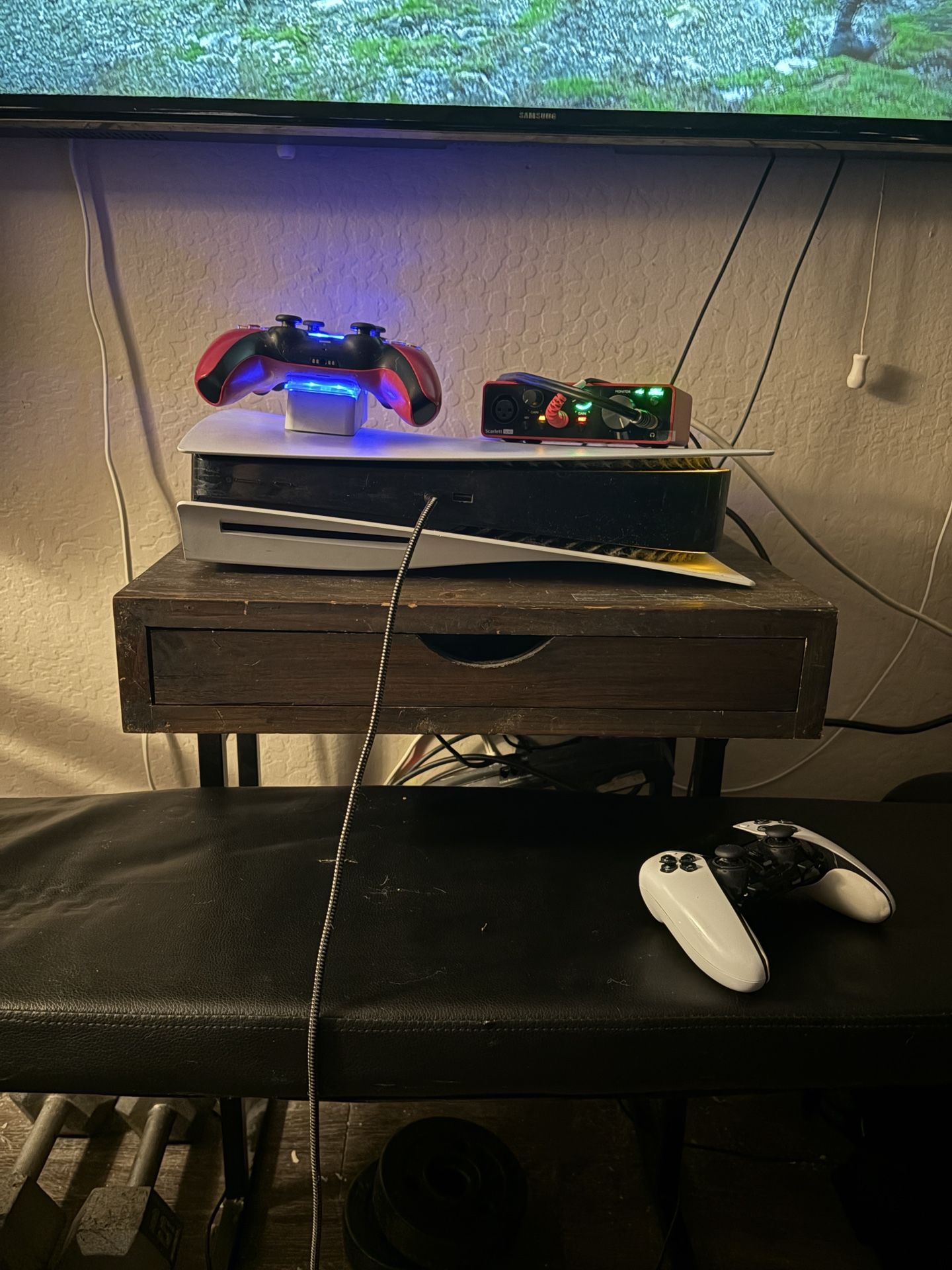 PlayStation 5 , Samsung 55 Inch 4k Combo