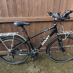 Giant Trooper 3300 - 24-speed - $595 - Location South Hill In Puyallup 
