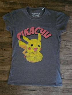 POKEMON PICACHU MIGHTY FINE YOUTH  MEDIUM  SIZE  GREY T-SHIRT   PRE-OWNED