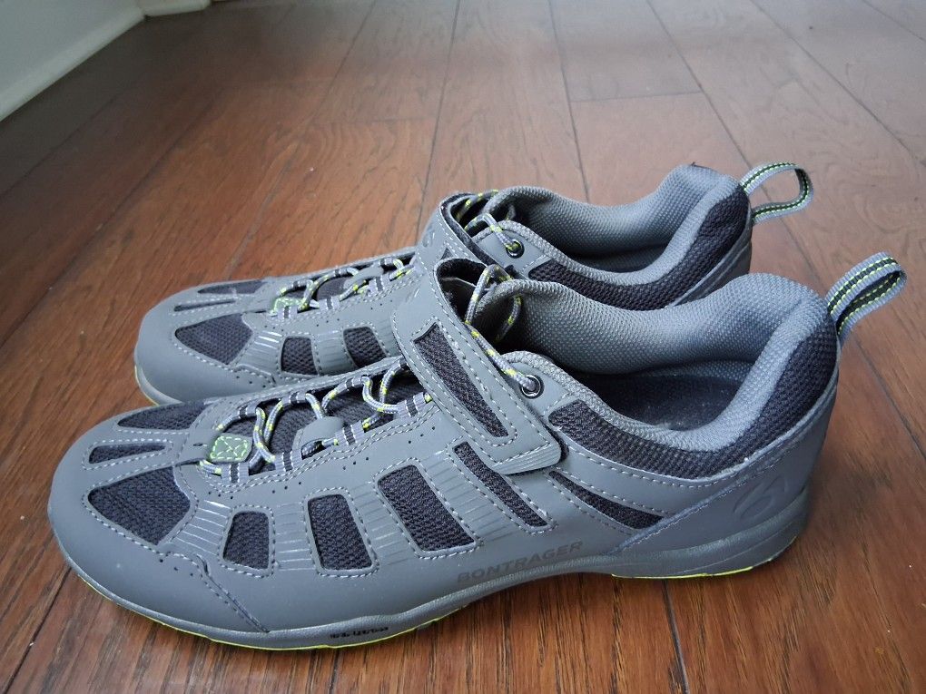 Montages Inform Cycling Shoes
