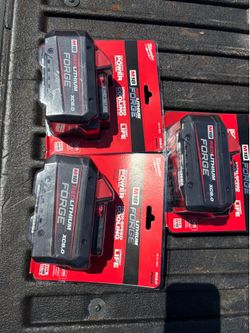 Milwaukee M 18 batteries Forge