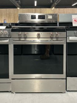 Frigidaire Gallery 30 inch Gas Range w/No Preheat & Air Fry