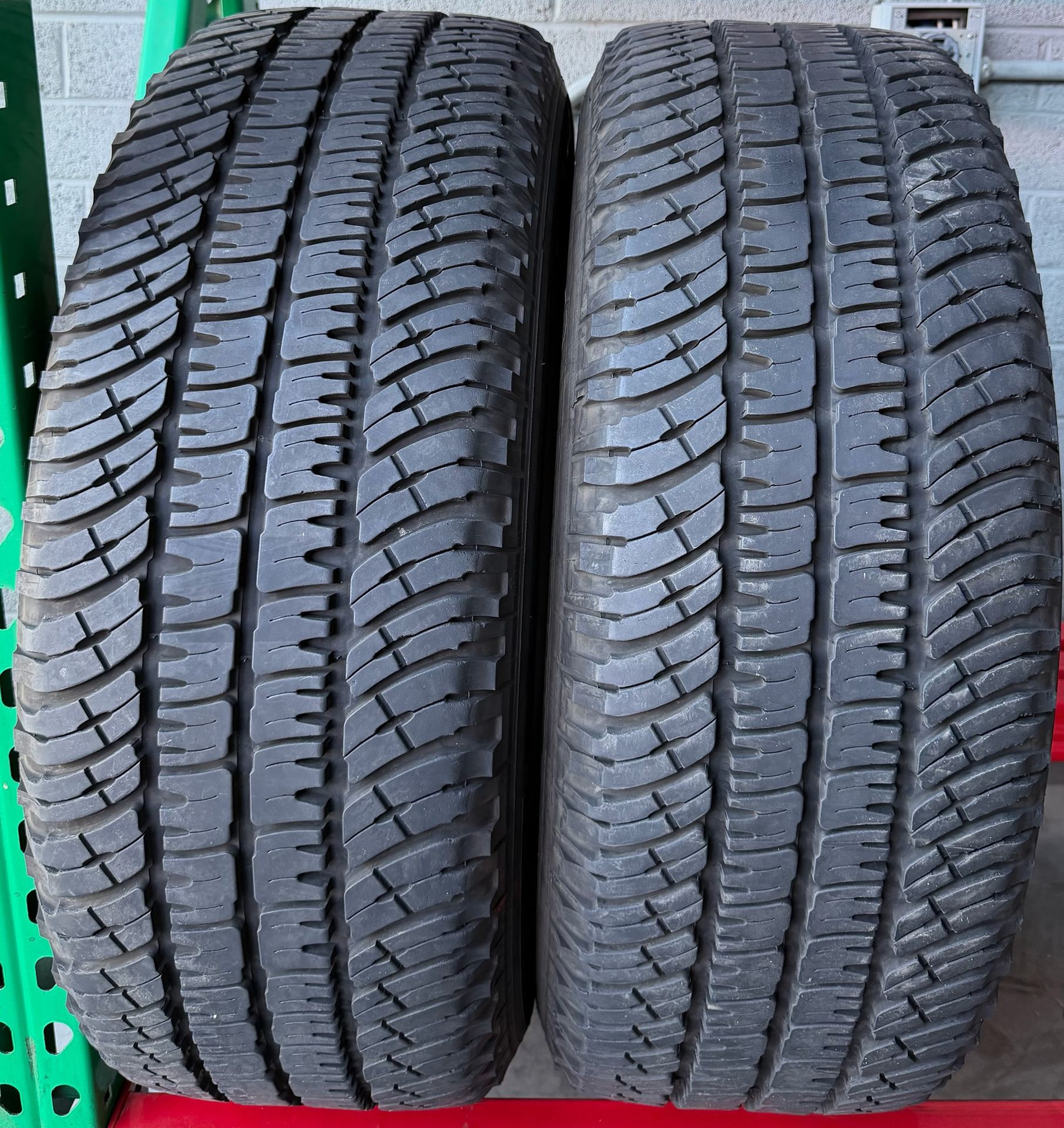 Michelin 275 60 20 for Sale in Mesa, AZ - OfferUp